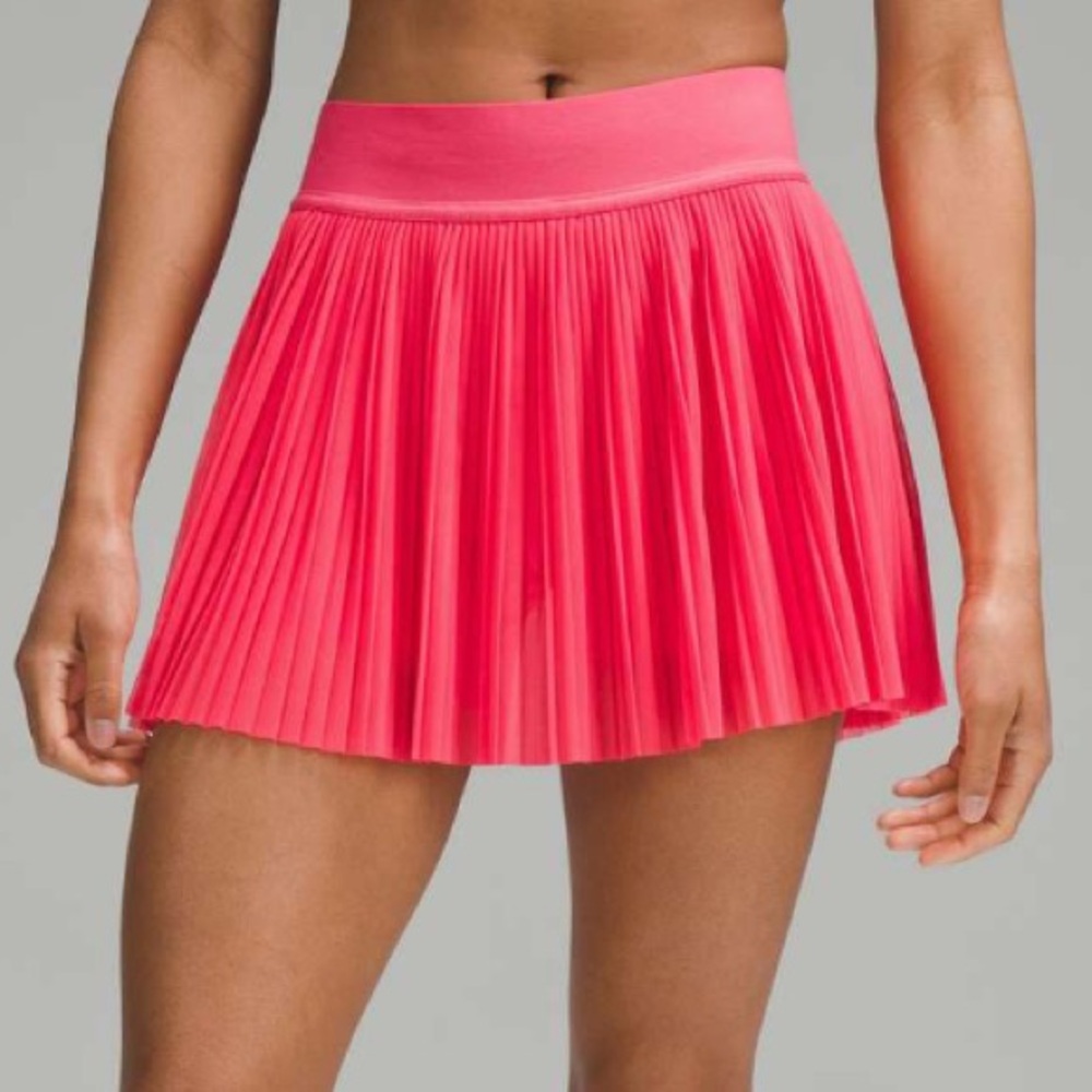Lululemon | Mesh‎ Pleats Mid-Rise Mini Tennis Skirt Lip Gloss Size 0